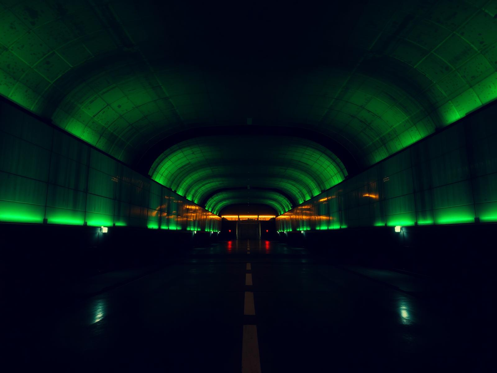 Tunnel de stade éclairé en vert bouteille